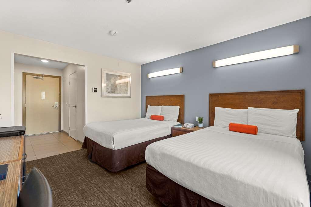 Inn At Ронерт Парк Стая снимка